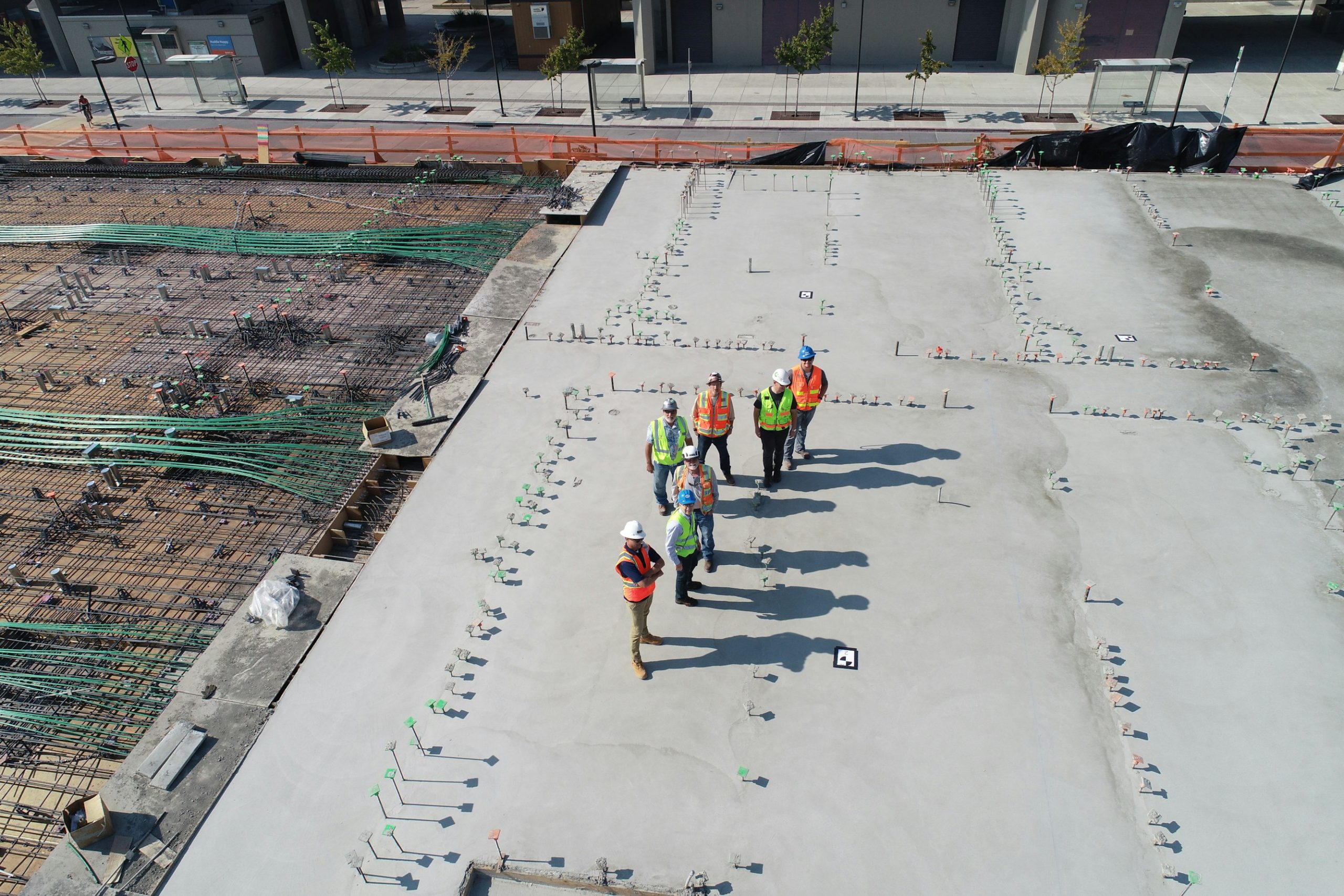Why Middle East Projects Need Multilingual Jobsite Tools
